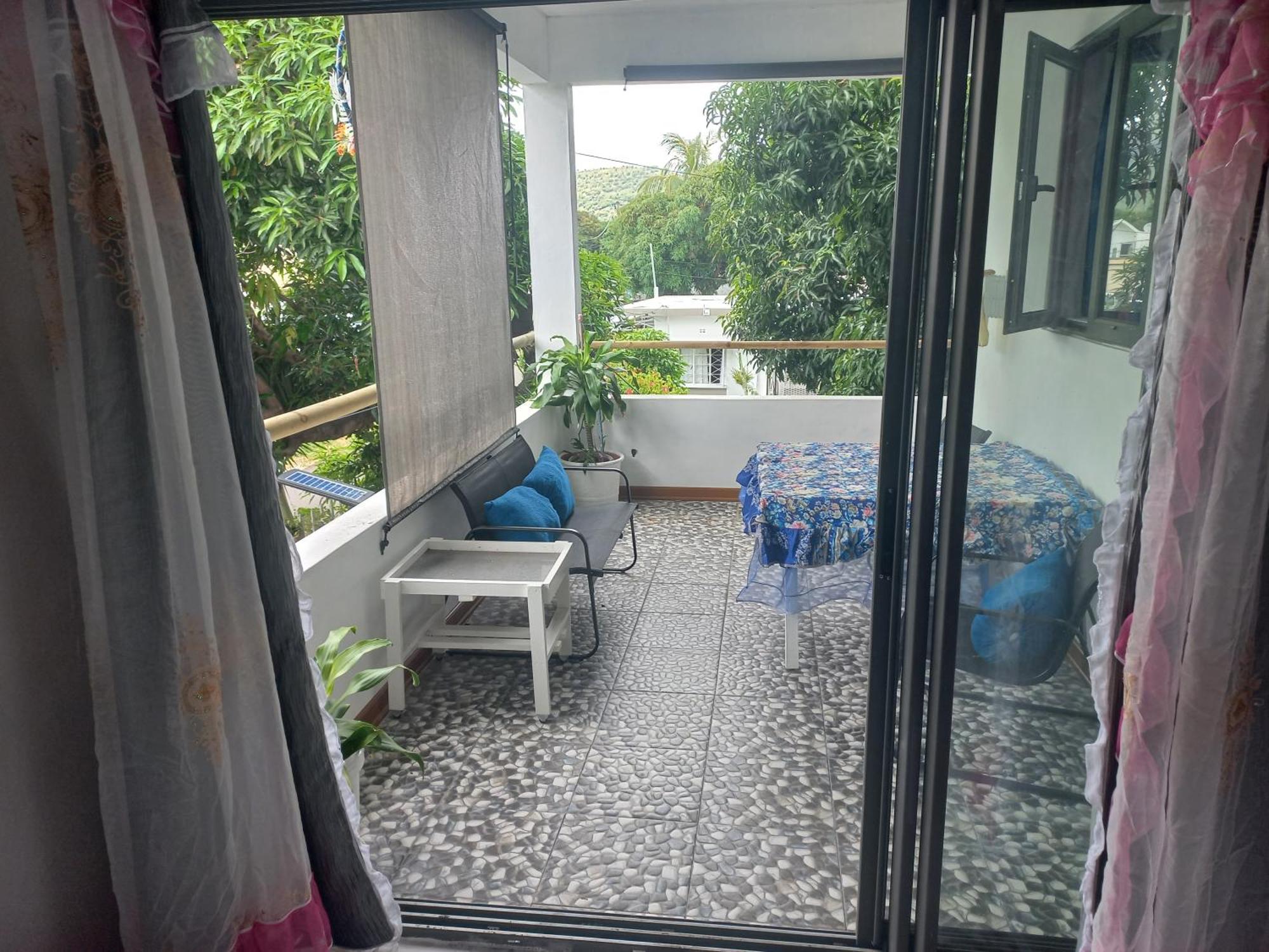 Open Air Cafe & Apartments 路易港 客房 照片